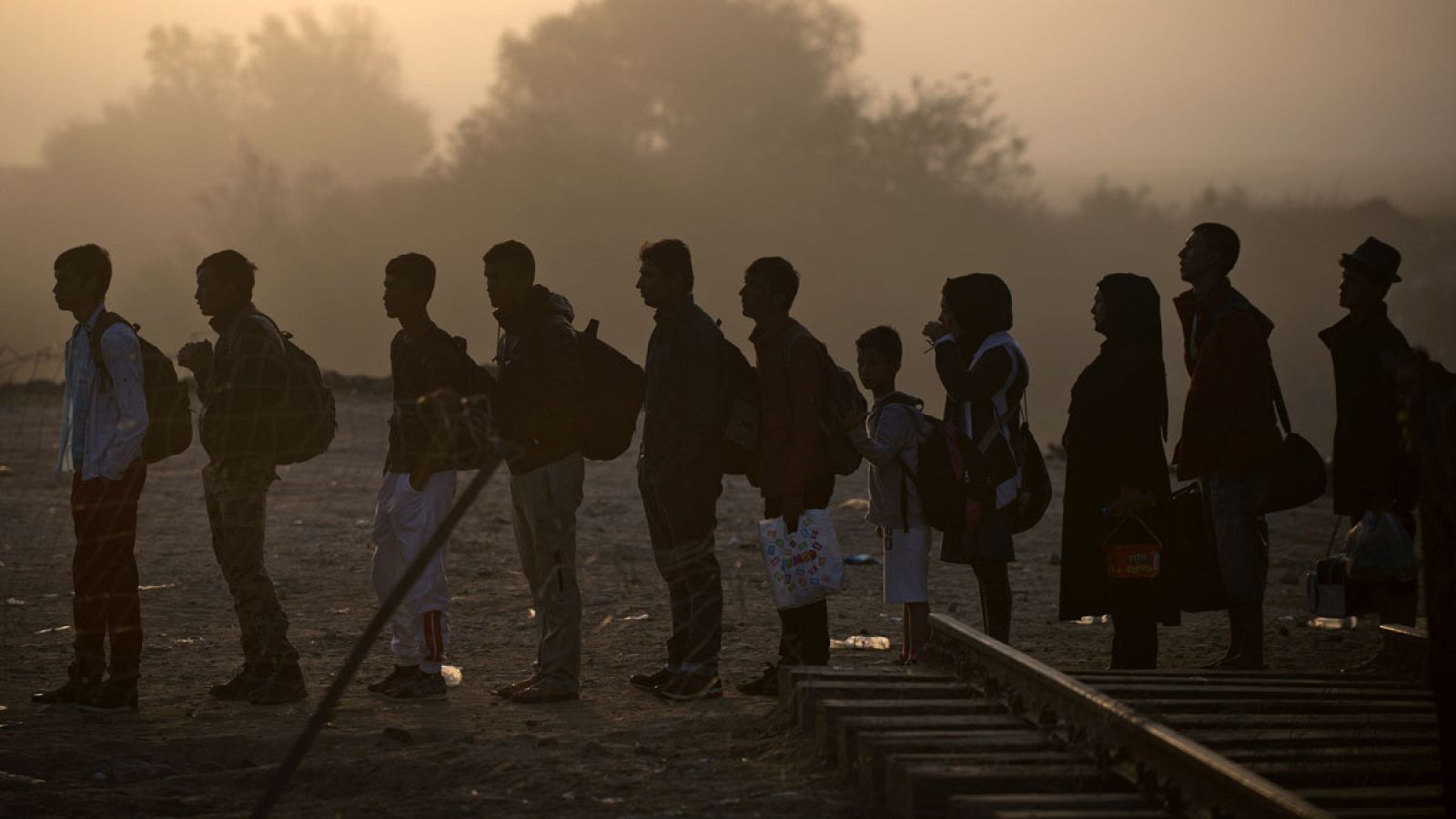 Migrantes en la frontera entre Grecia y Macedonia