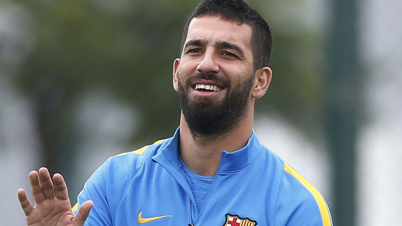 Arda Turan, en un entrenamiento con el Barcelona