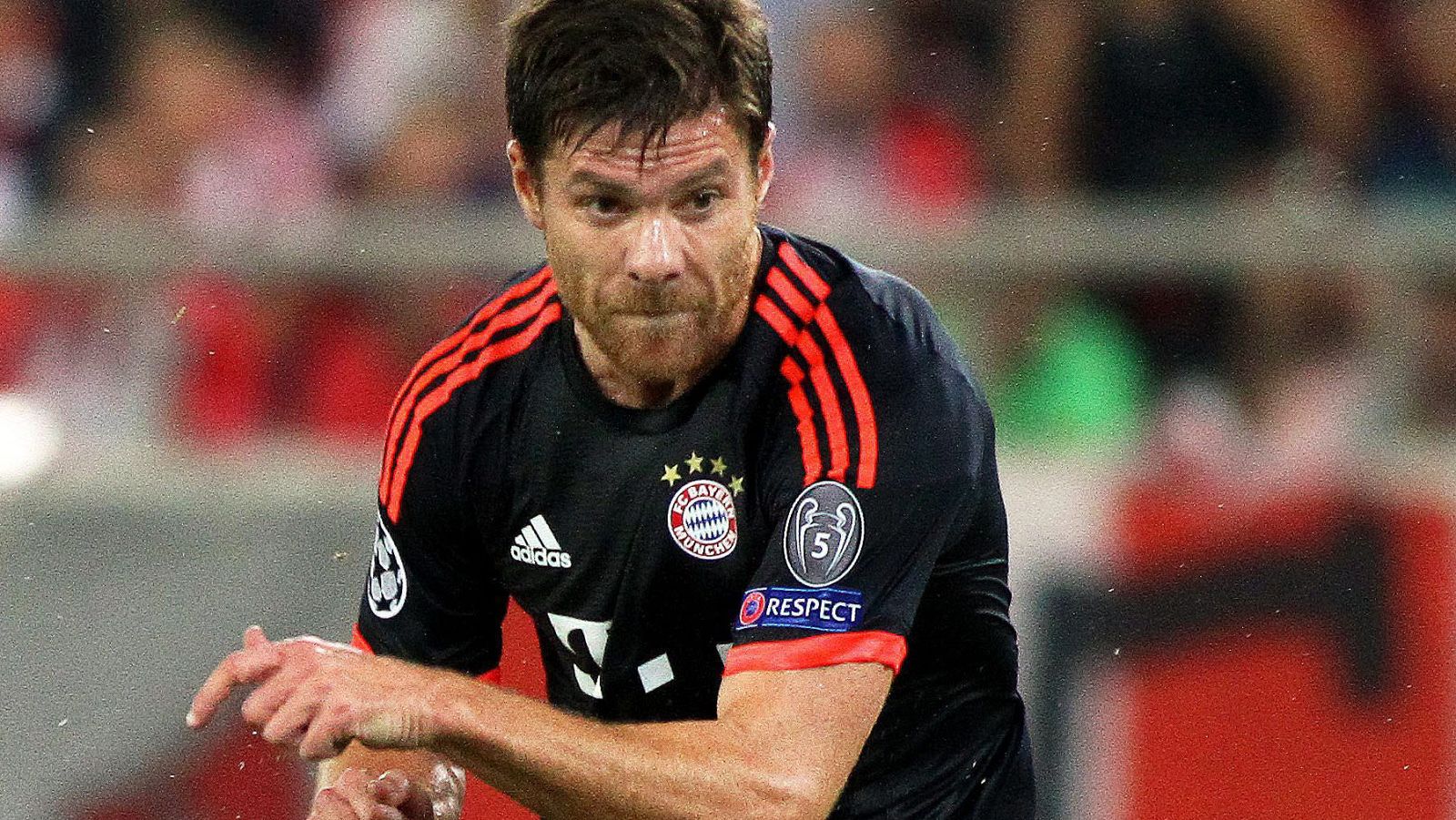 Xabi Alonso, contra Olympiacos