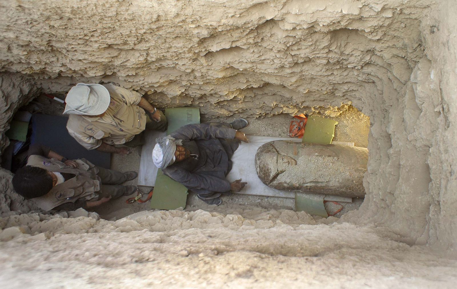 Este jueves se preestrena en Cineteca Madrid 'En busca de Djehuty: entre momias, tumbas y jeroglíficos', un documental de Javier Trueba y José Latova