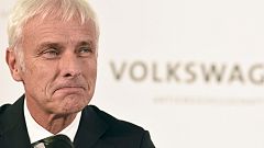 El nuevo consejero delegado de Volkswagen asegura a sus empleados que aclarará el escándalo