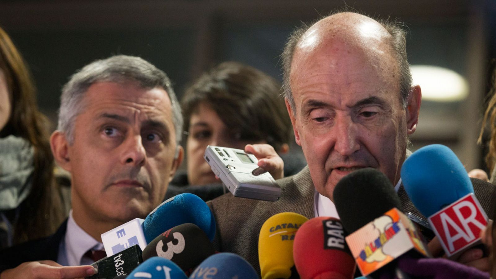 Los abogados de la infanta Cristina Miquel Roca (d) y Jesús Silva (i) en una foto de archivo.