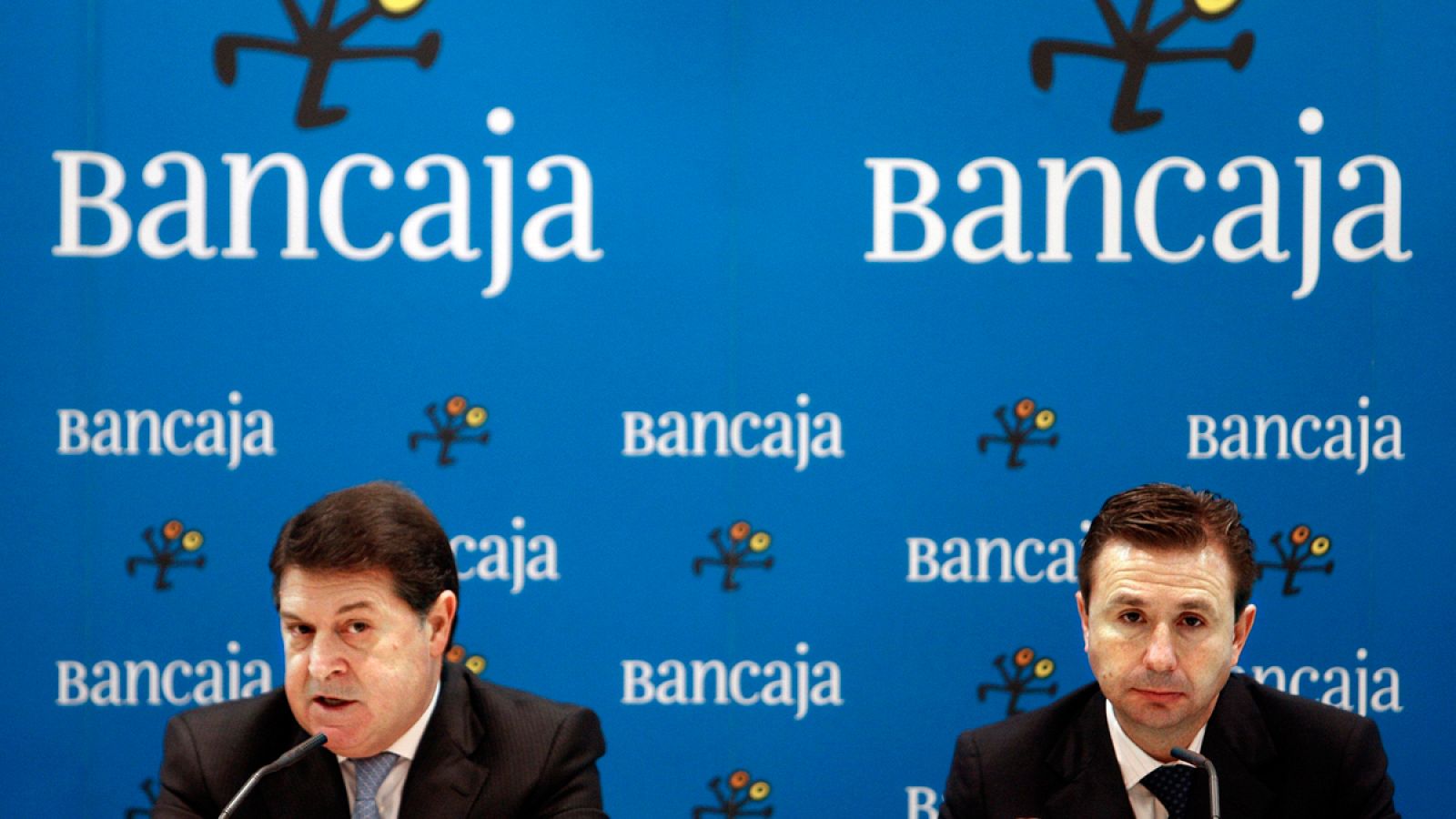 El presidente de Bancaja, Jose Luis Olivas, y el director general, Aurelio Izquierdo, en una imagen de archivo