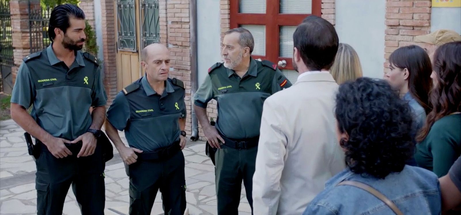 Olmos y Robles deberán dar con el asesino antes de que ponga en peligro a toda la gente de Ezcaray