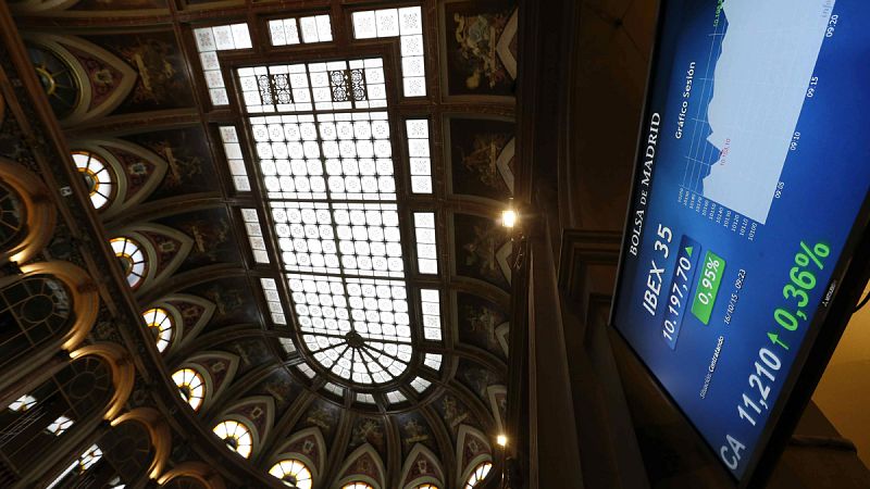 El IBEX 35 sube un 0,56% y el interés del bono a 10 años cae en el mercado secundario hasta el 1,75%