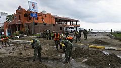 El ciclón Patricia se degrada a a baja remanente mientras recorre el norte de México