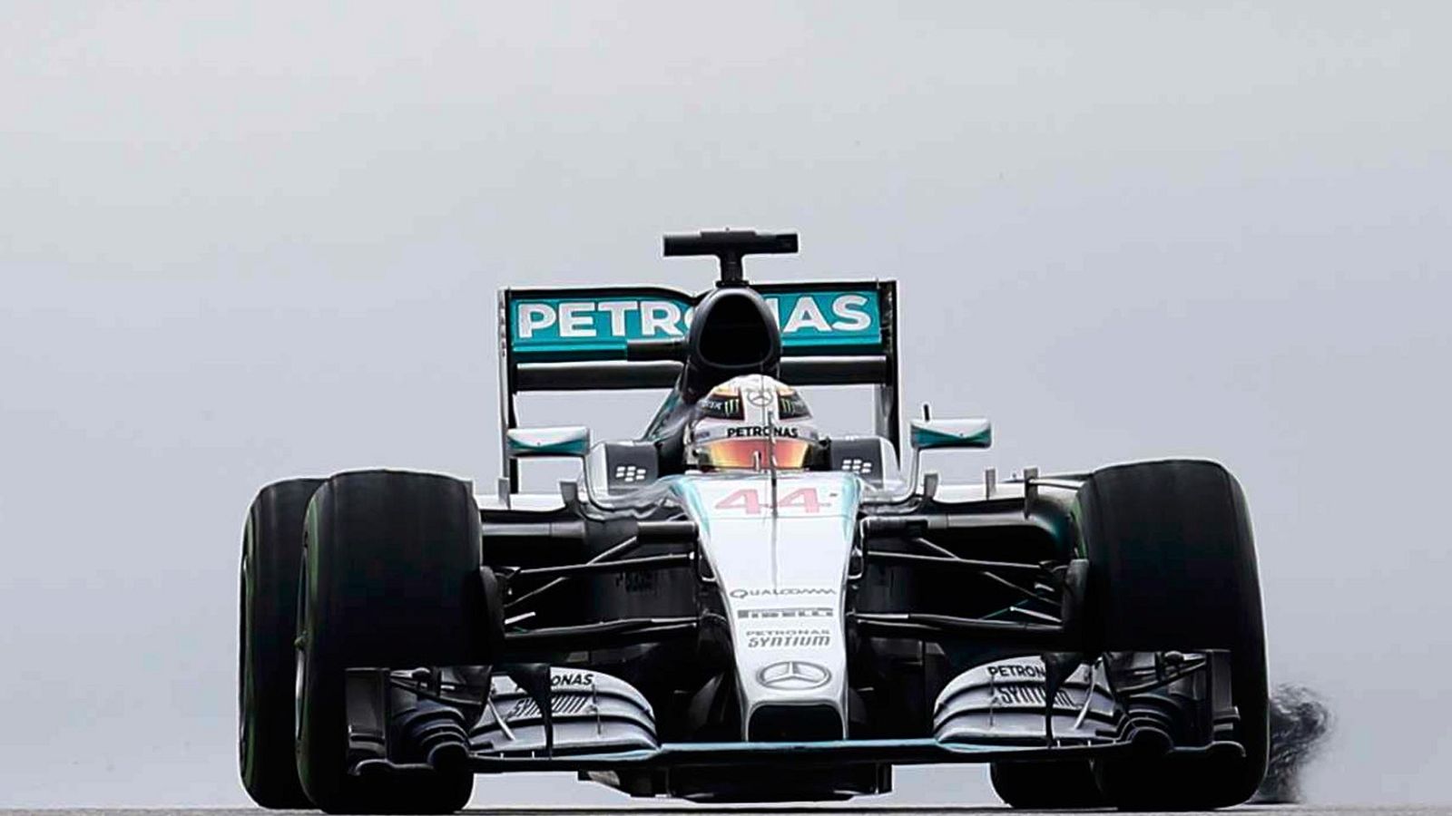 El piloto inglés Lewis Hamilton