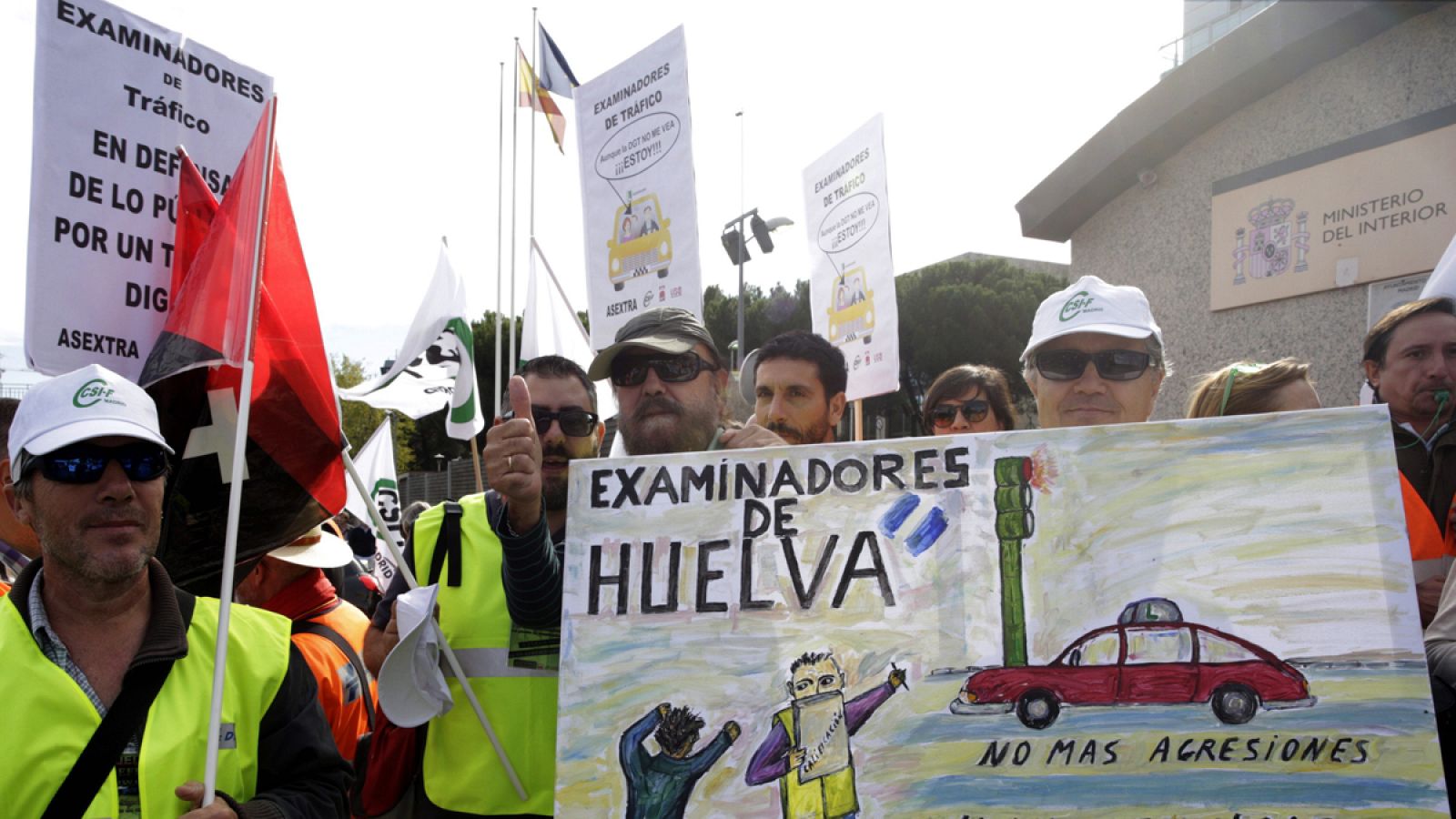 Protesta de los examinadores ante la DGT el 21 de octubre