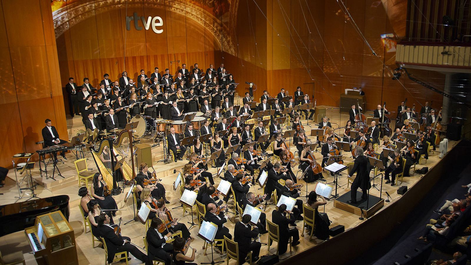 La Orquesta y Coro RTVE, Antena de Oro 2015