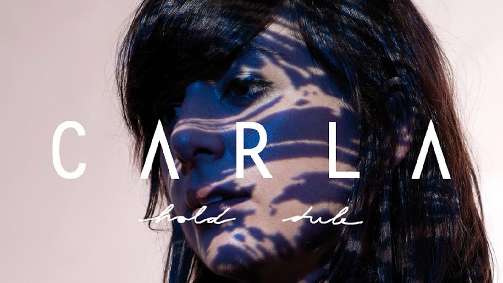 Portada de "Hold dub", nuevo single de CARLA