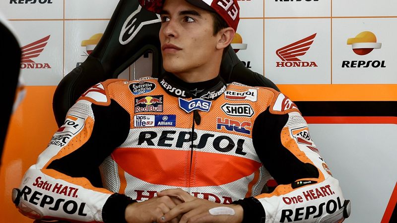 Marc Márquez y dos reporteros italianos denuncian agresiones mutuas 