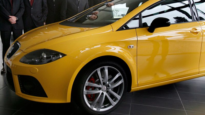 Volkswagen revela irregularidades en las emisiones de dióxido de carbono de 800.000 vehículos