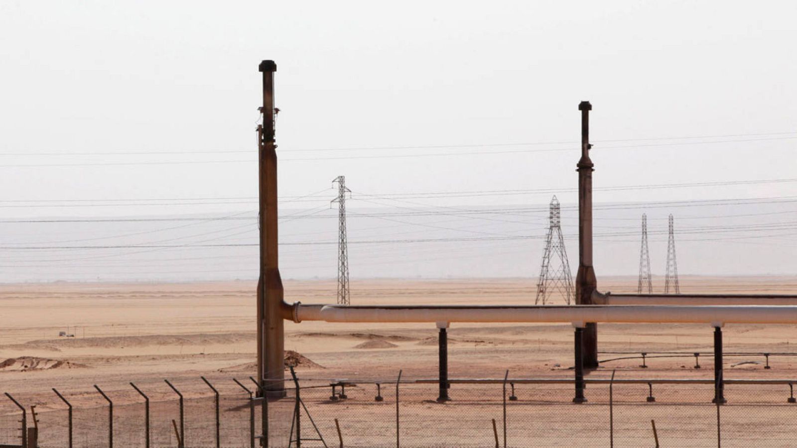 Campo petrolífero en Libia