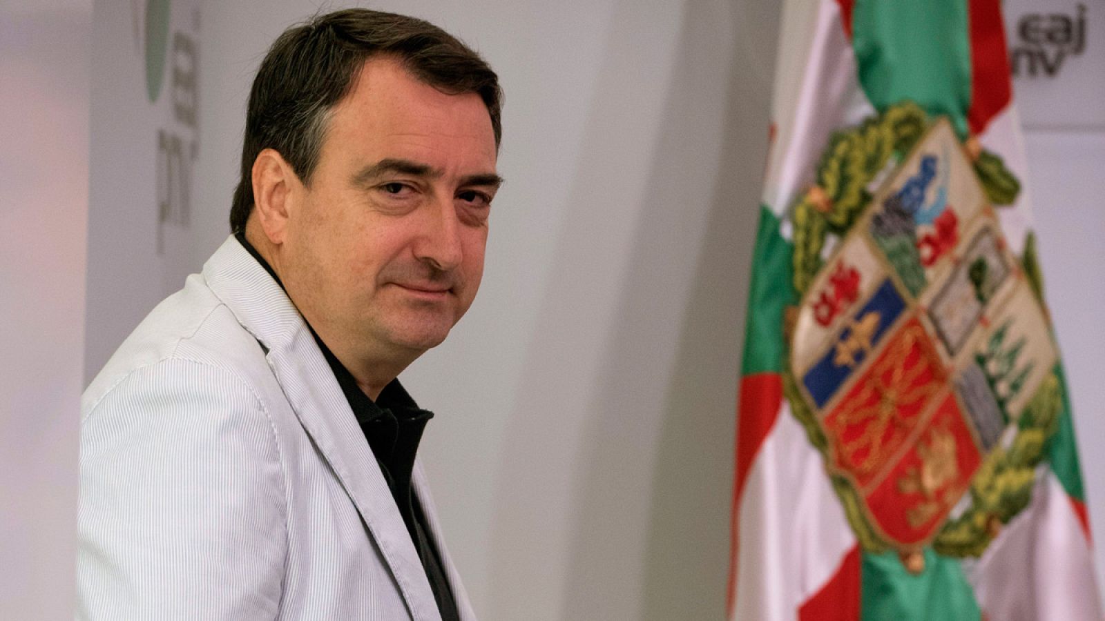 El portavoz del PNV en el Congreso de los Diputados, Aitor Esteban, en una entrevista con Efe