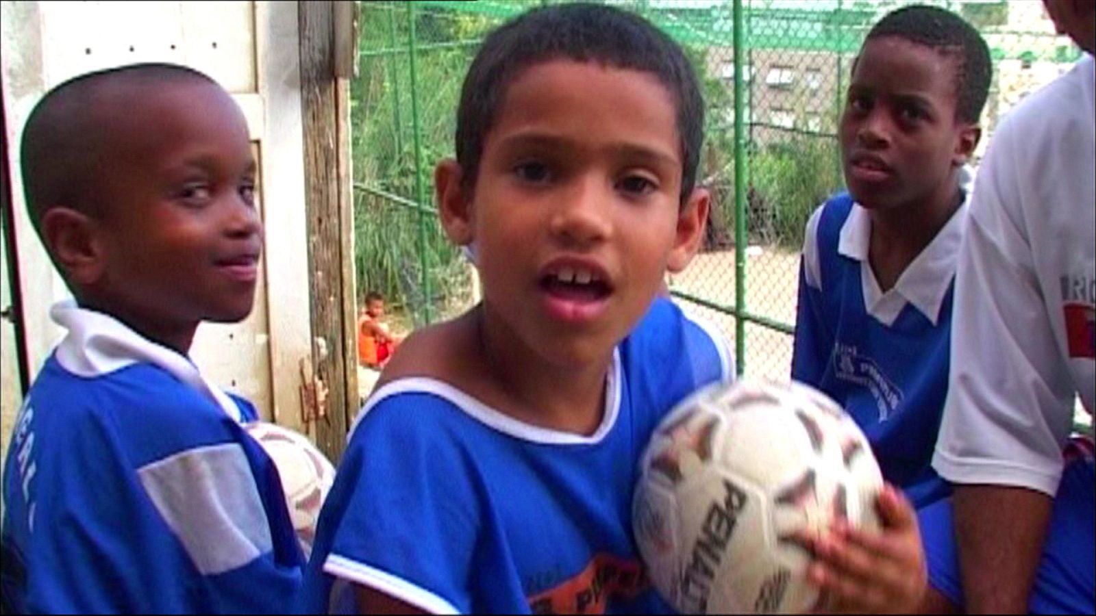 El fútbol esperanza de muchos niños para salir de las favelas