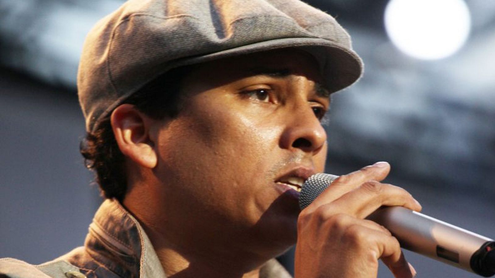 Alemania retira la candidatura de Xavier Naidoo a Eurovisión 2016 por sus letras homófobas y racistas