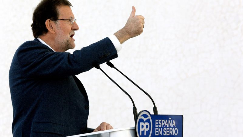 Rajoy promete una bajada del IRPF y cambios en las cotizaciones sociales