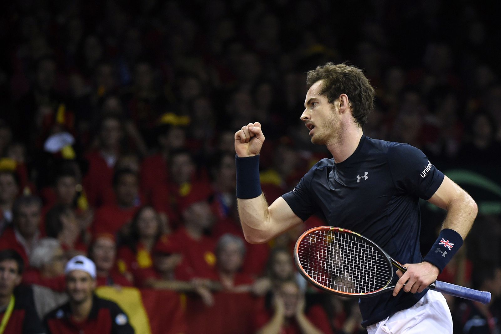 Andy Murray celebra su victoria ante Goffin en el punto decisivo.