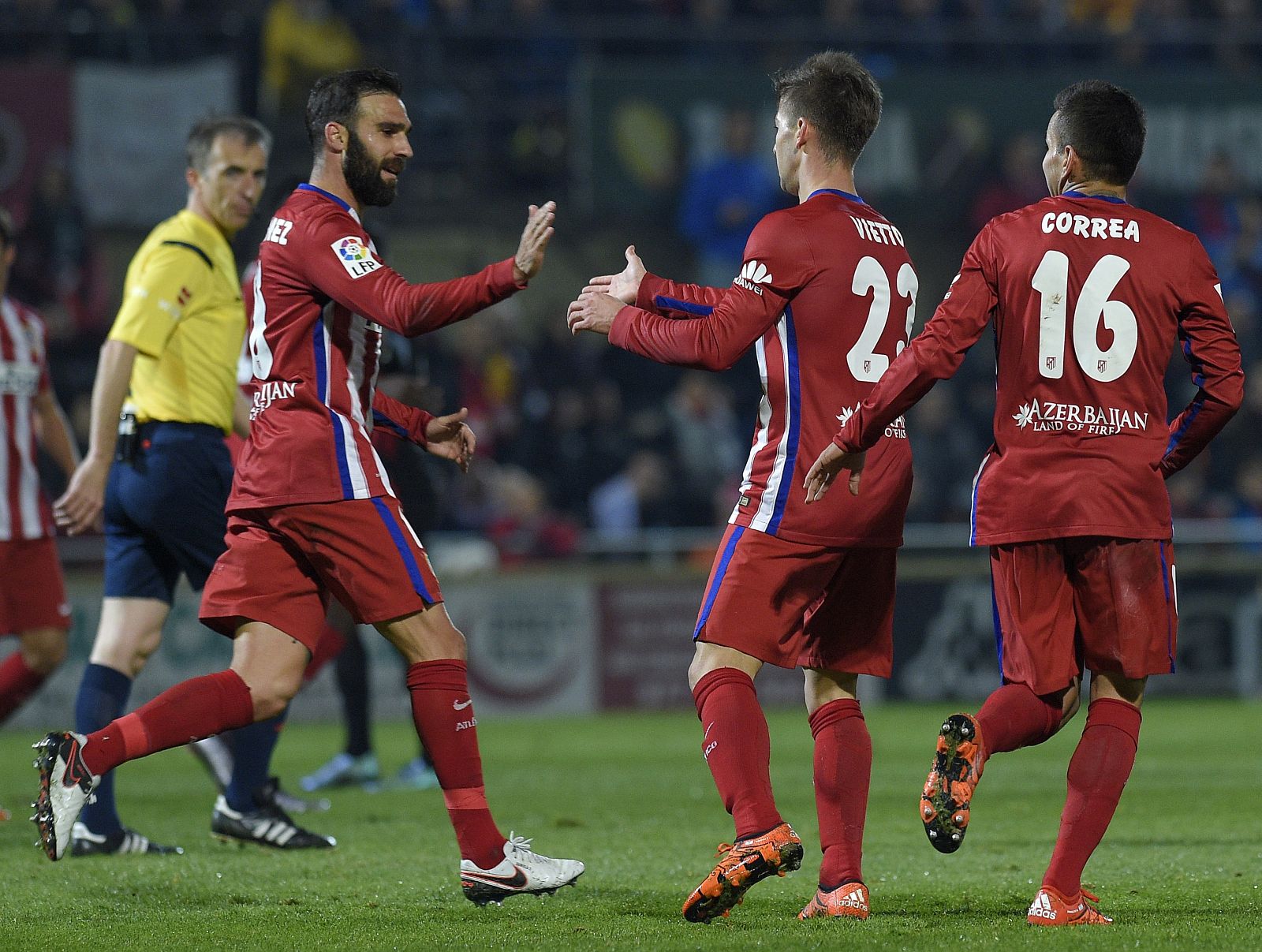 Luciano Vietto celebra el tanto del empate ante el Reus.