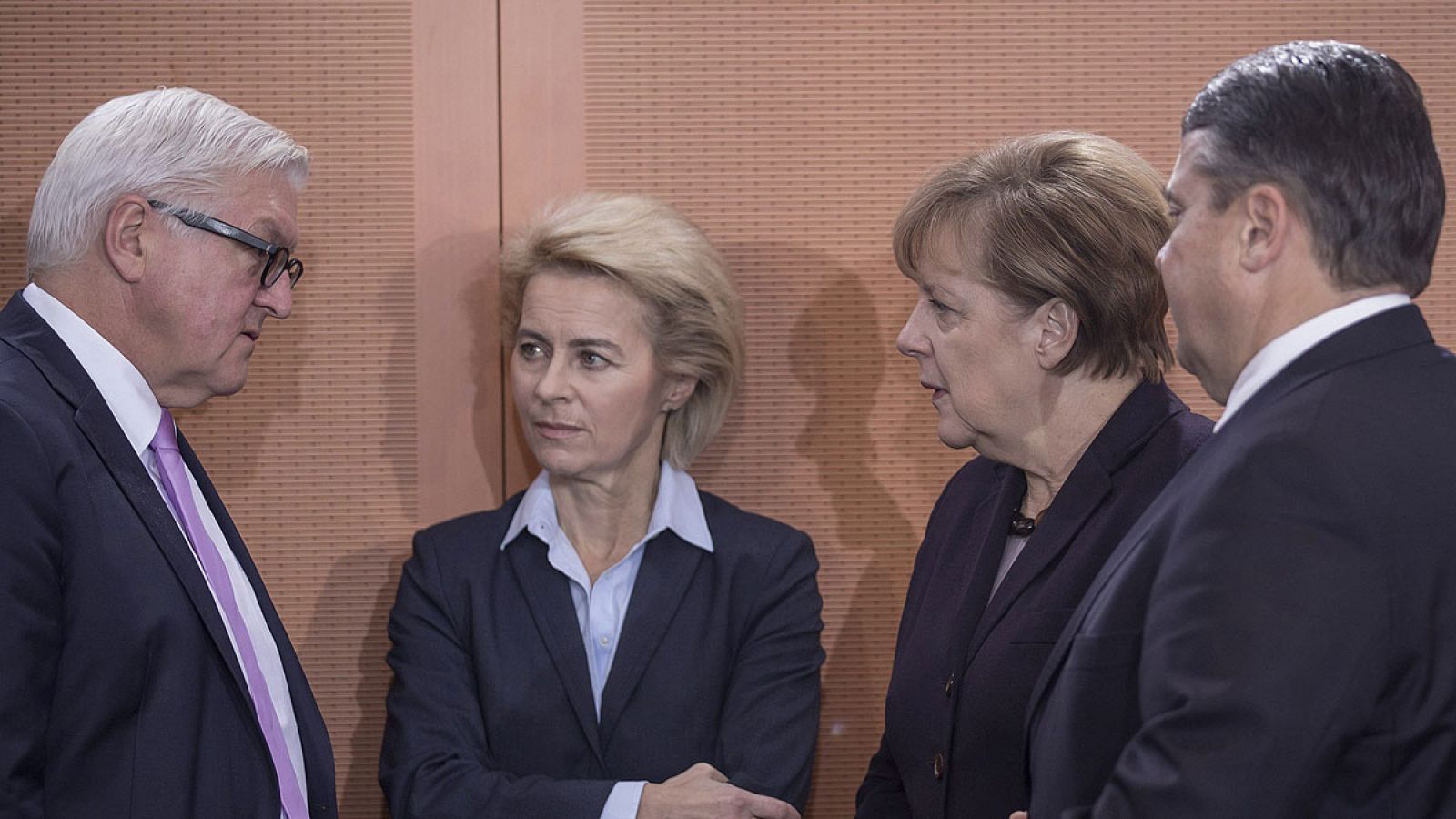 El Gobierno alemán aprueba una misión de apoyo a Francia en la lucha contra el Estado Islámico