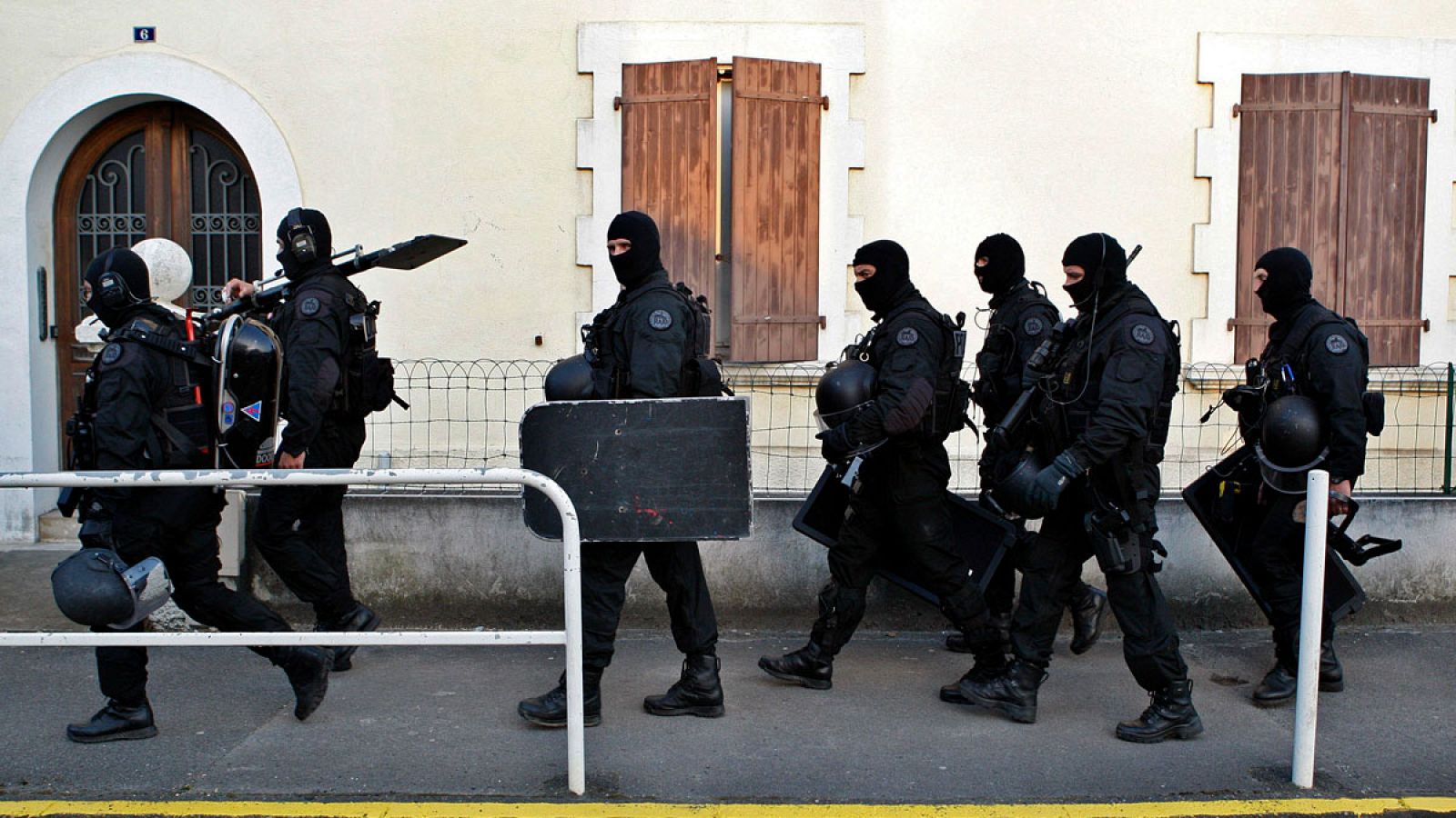 Operación policial en Francia, en mayo de 2010, en la que fue detenido el etarra Carrera Sarobe
