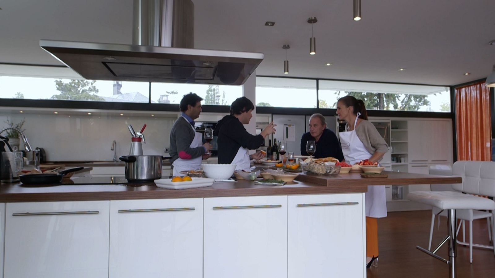 El jurado 'MasterChef' en la cocina de Bertín Osborne