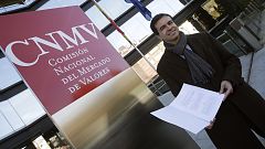 La CNMV admite la denuncia de UPyD contra el consejo de Abengoa por ocultar su deuda real