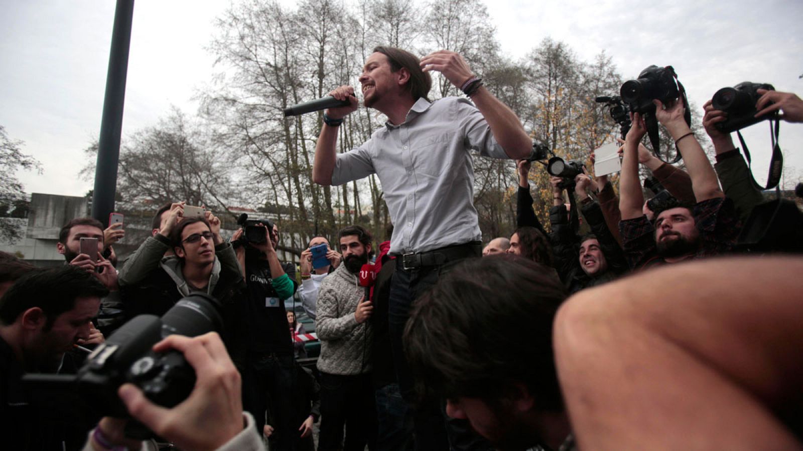 Pablo Iglesias habla en un acto de campaña en la Universidad de A Coruña.