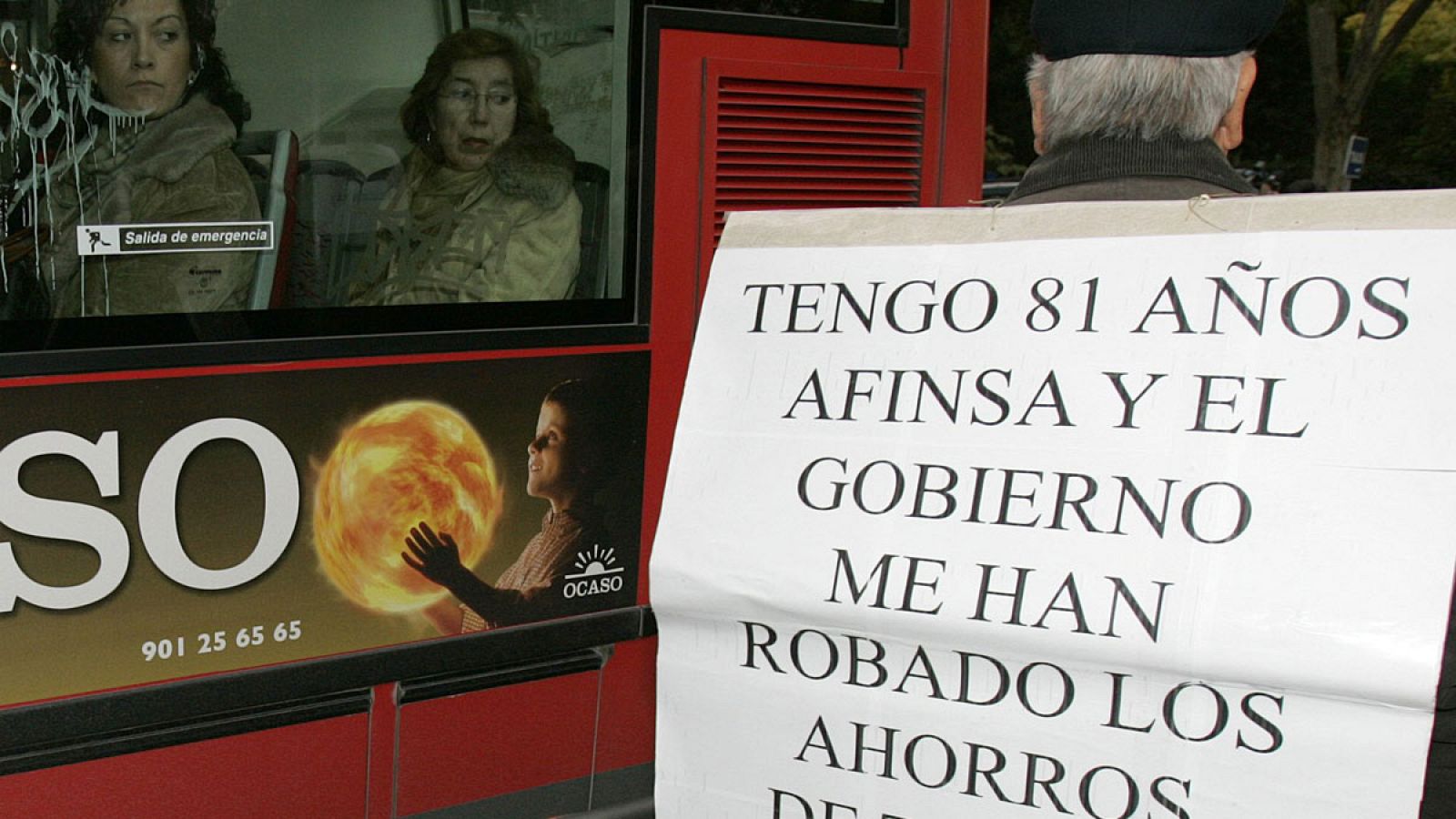 Un afectado por la estafa de Afinsa en una imagen de archivo