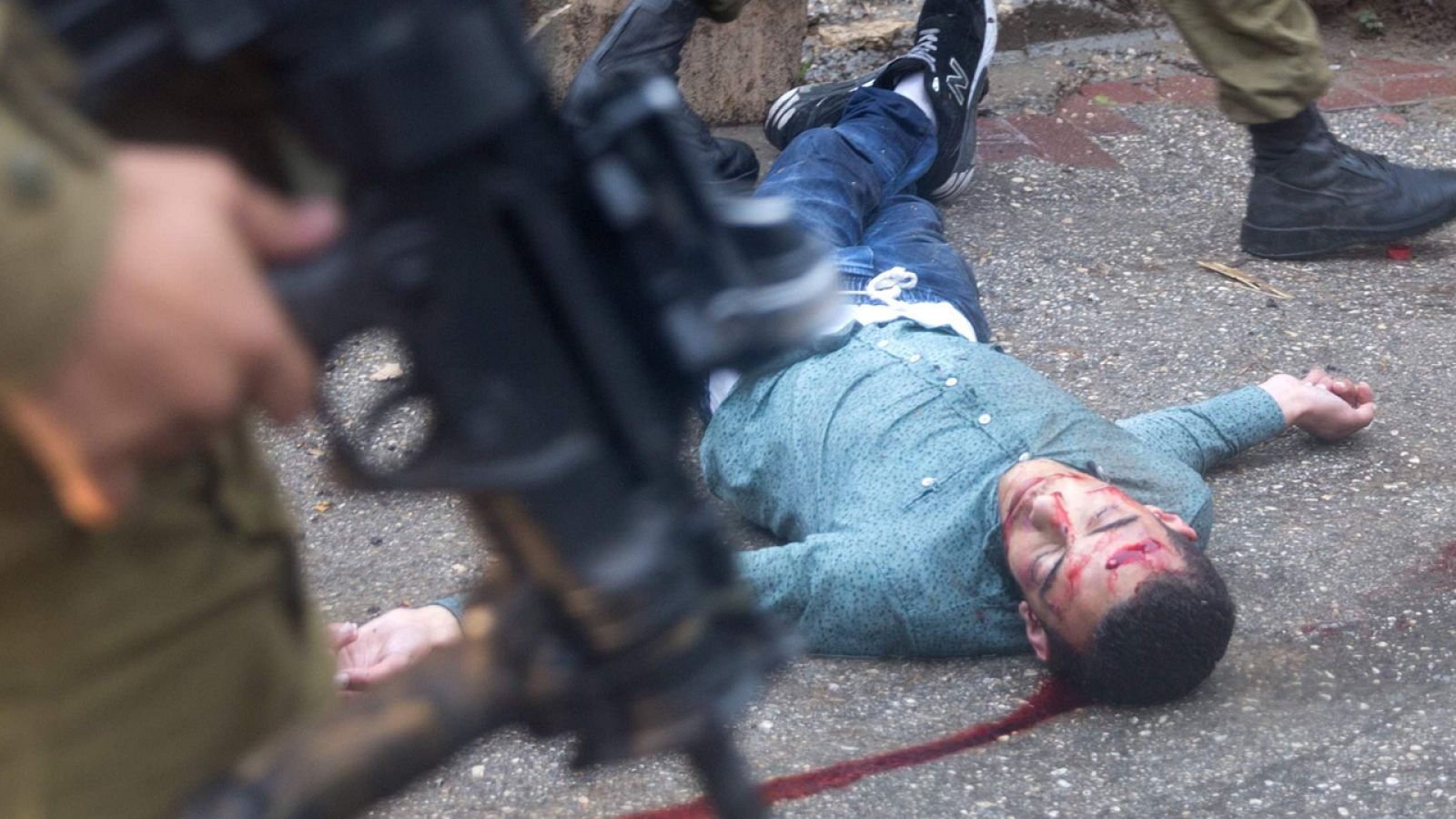 Palestino abatido por soldados israelíes tras un intento de apuñalamiento en Hebrón