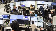 Jornada negra en las Bolsas, que se desploman por la caída del precio del petróleo y la debilidad de la economía mundial