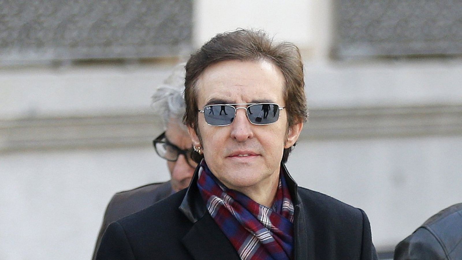 RAMONCÃ¿N SE SIENTA HOY EN EL BANQUILLO POR SUSTRAER 57.000 EUROS A LA SGAE