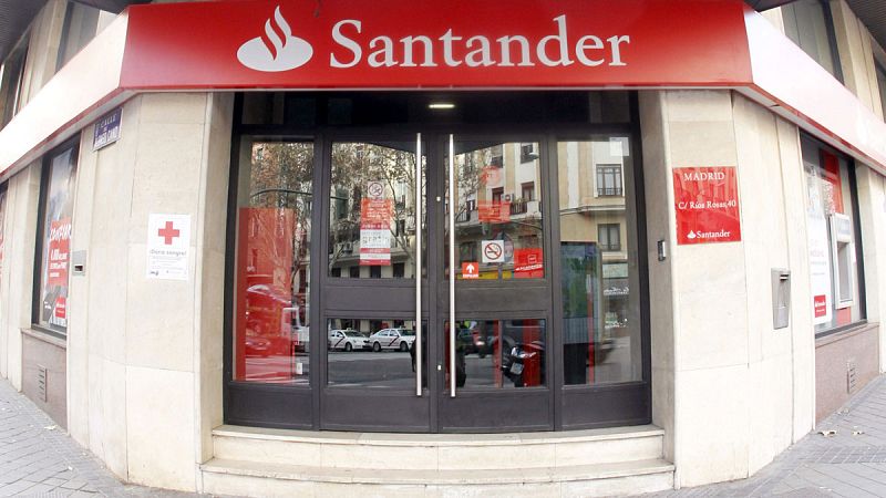 El Santander ganó casi 6.000 millones en 2015, un 3% más que el año anterior