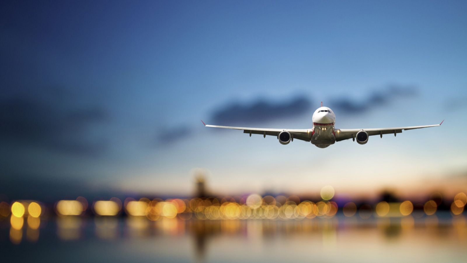 Una imagen de un avión