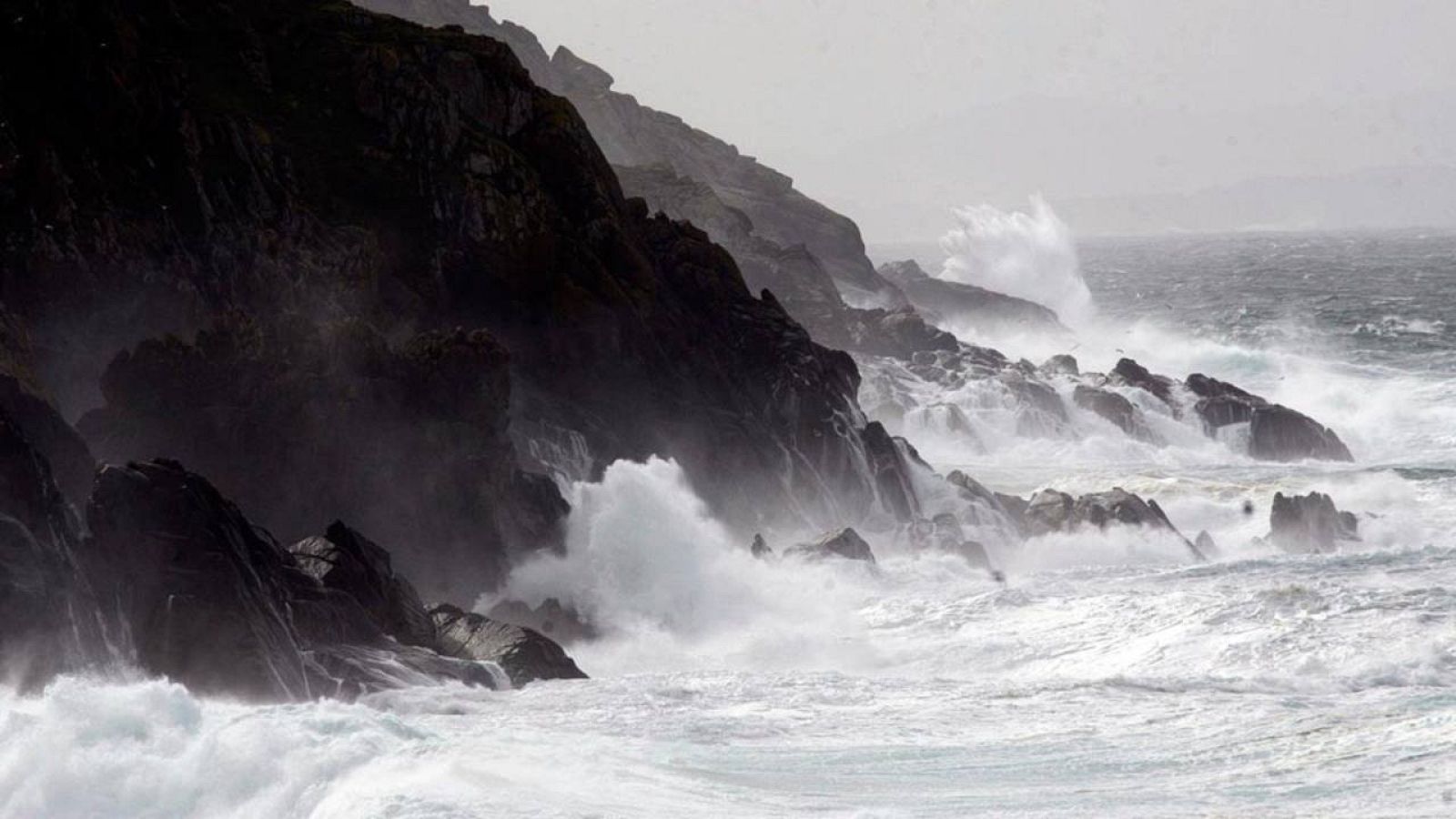 Fuerte oleaje en Ferrol (A Coruña)