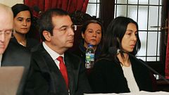 El fiscal pide 22 años para las acusadas de asesinar a Carrasco, pero abre alternativas para Triana y Raquel