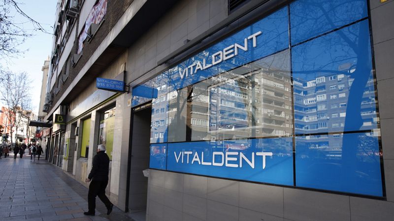 Detenido el dueño de la franquicia Vitaldent y otras 12 personas por fraude fiscal y blanqueo de capitales
