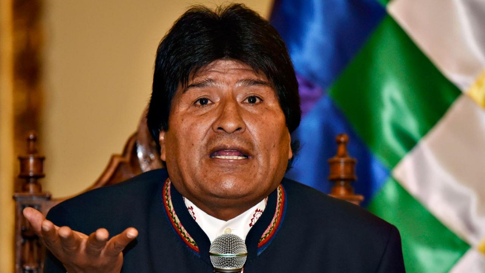 El presidente de Bolivia, Evo Morales, en la rueda de prensa en la que ha admitido la derrota del oficialismo en el referéndum constitucional