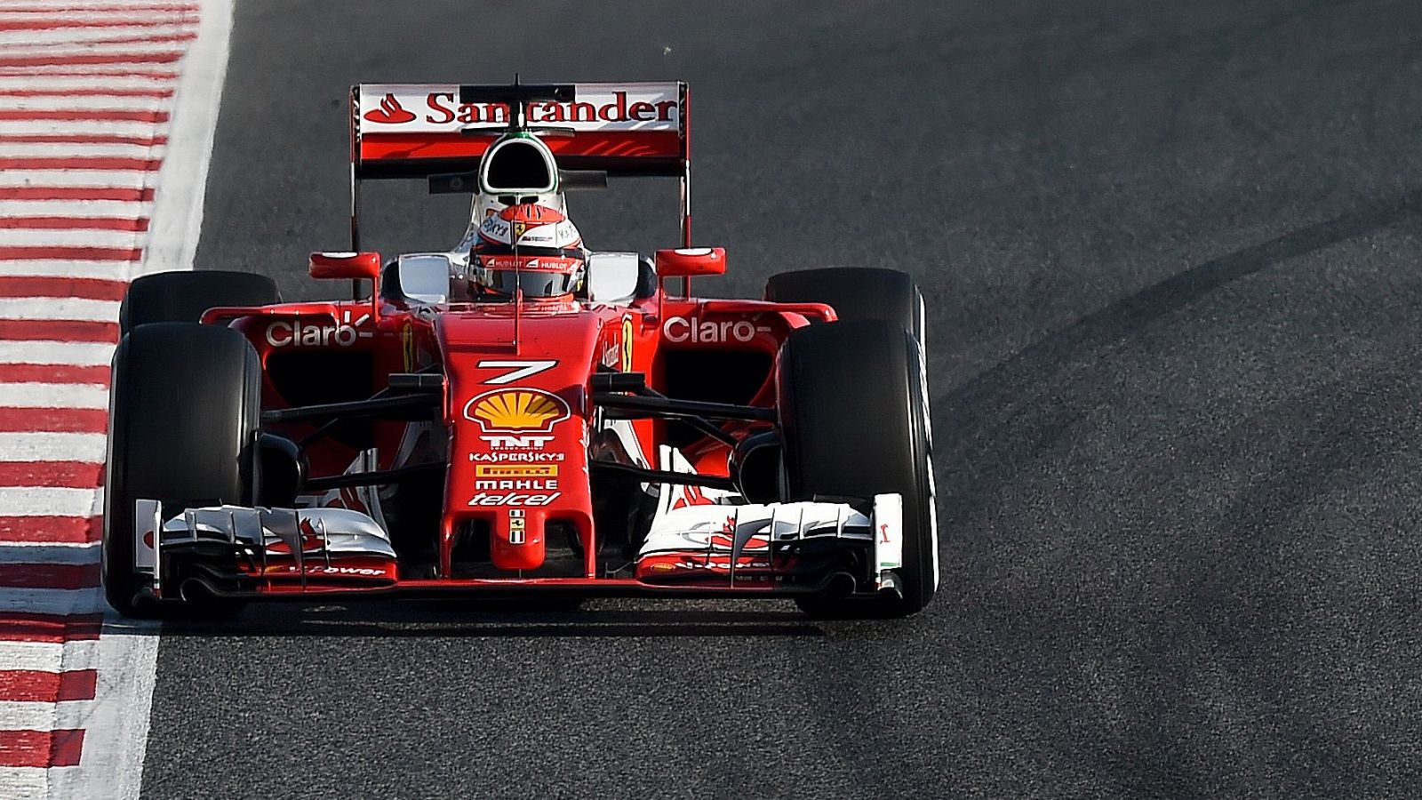 Raikkonen ha sido el más rápido en Montmeló