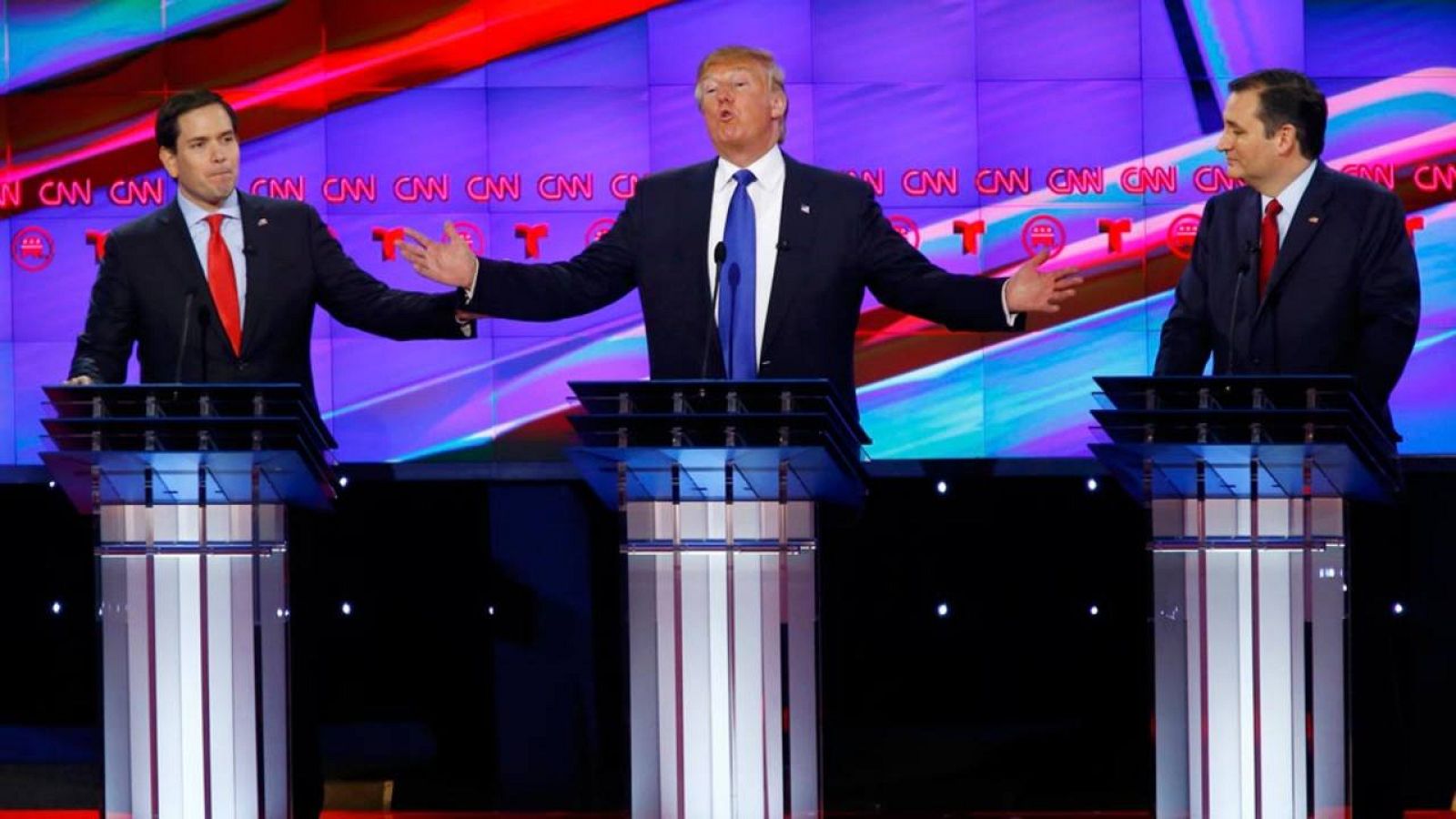 Marco Rubio, Donald Trump y Ted Cruz durante el debate republicano en CNN.