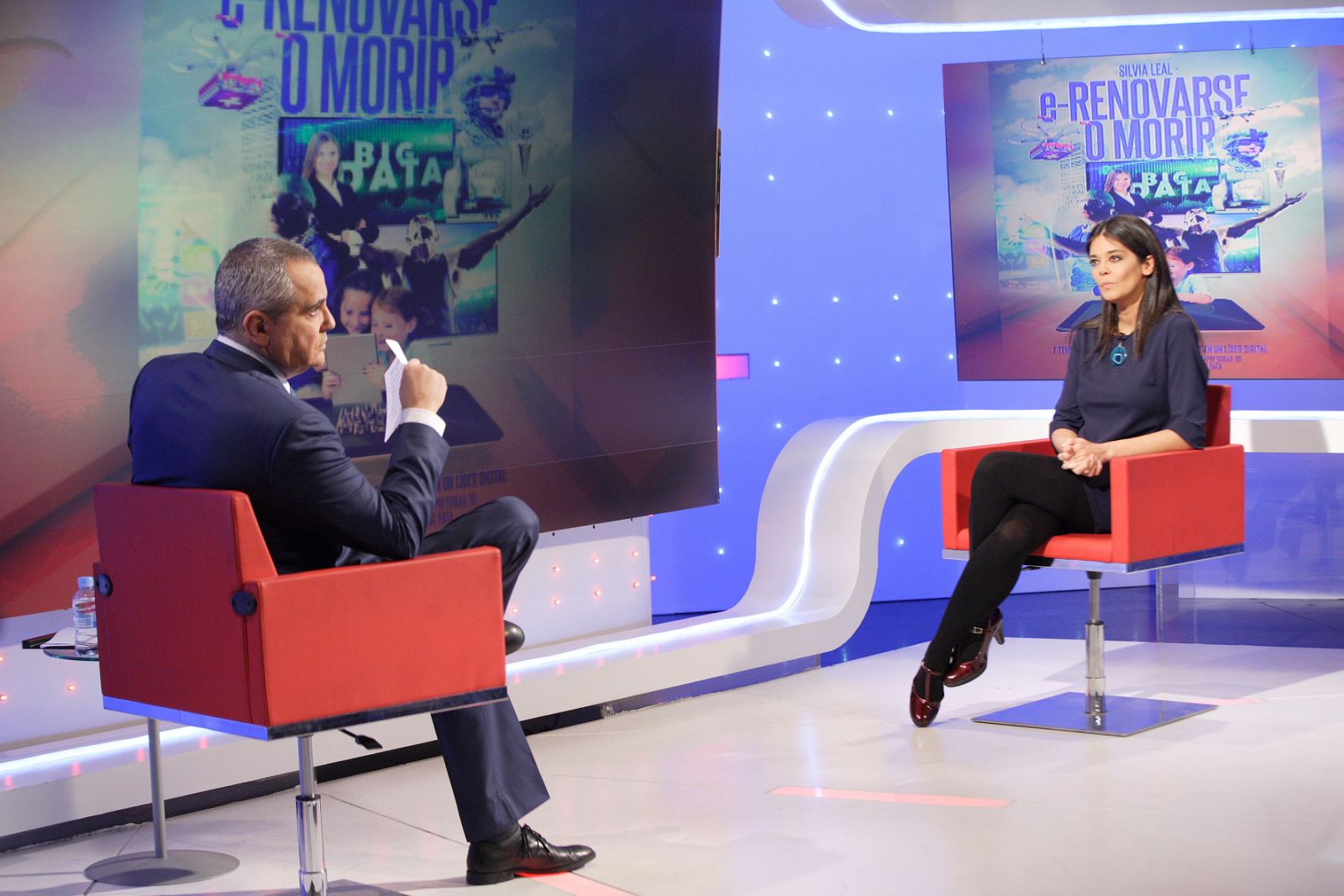 Silvia Leal y Juanma Romero en el plató de 'Emprende'