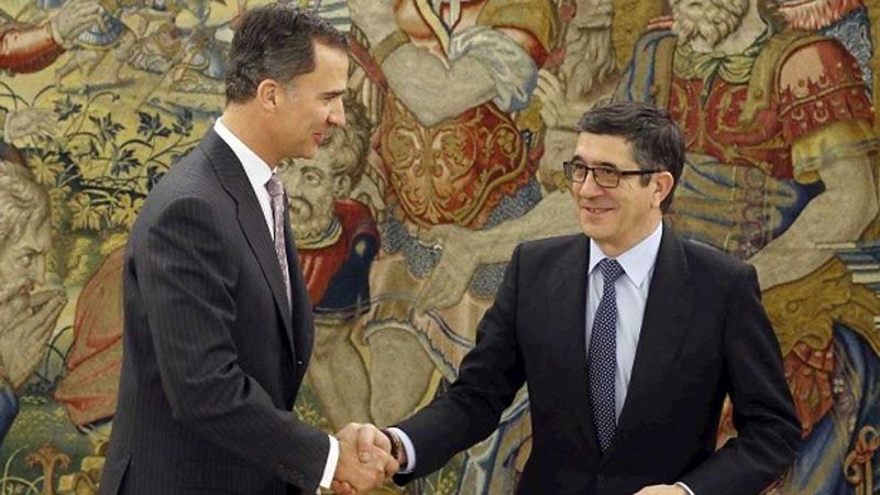 El rey no abrir� "por el momento" nuevas consultas y deja tiempo a los partidos para negociar 