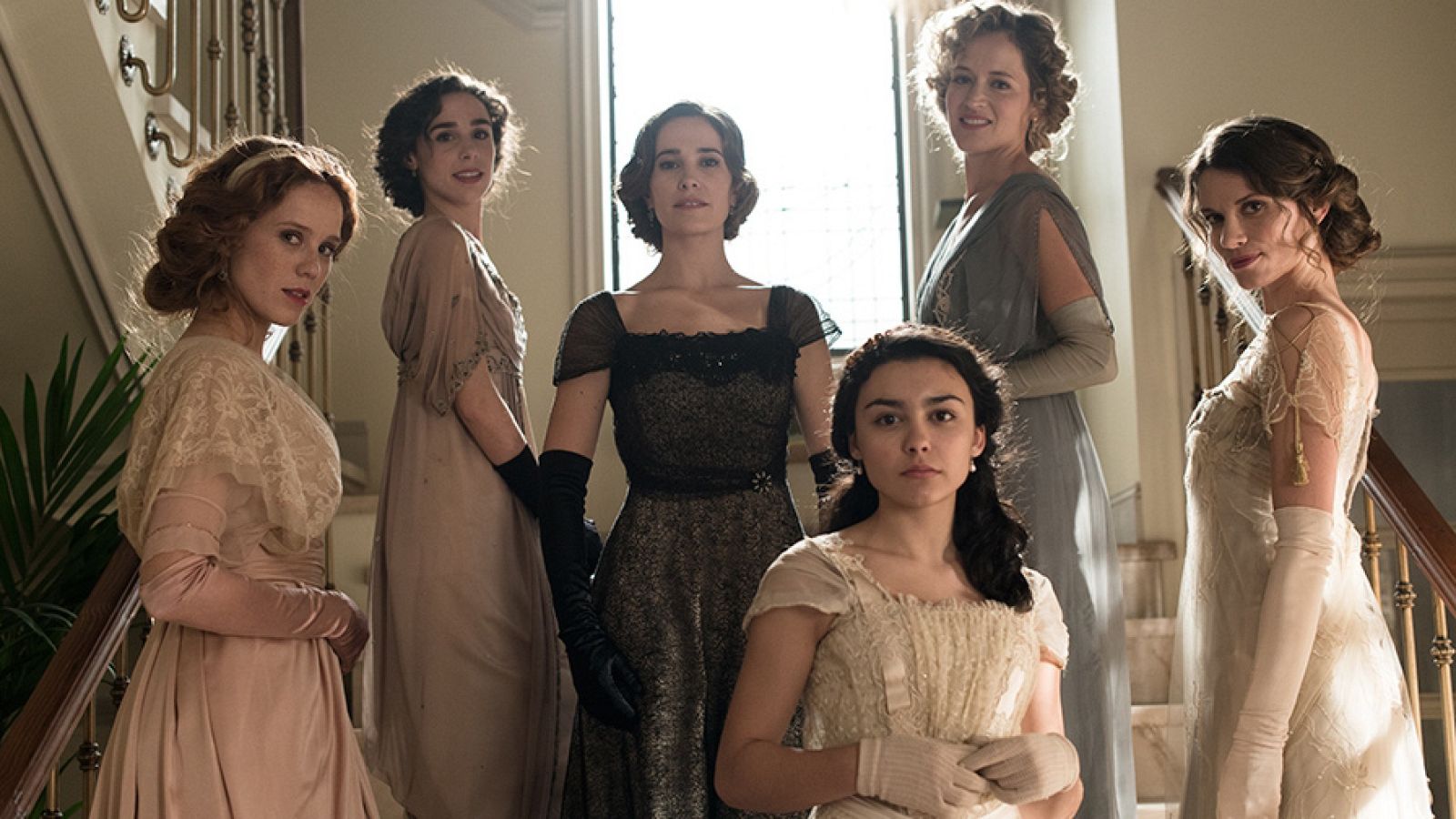 Conoce a las seis hermanas Silva