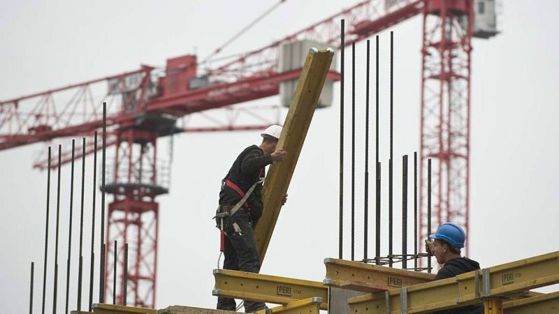El coste por hora trabajada subió un 1,8% en el cuarto trimestre de 2015 respecto a un año antes