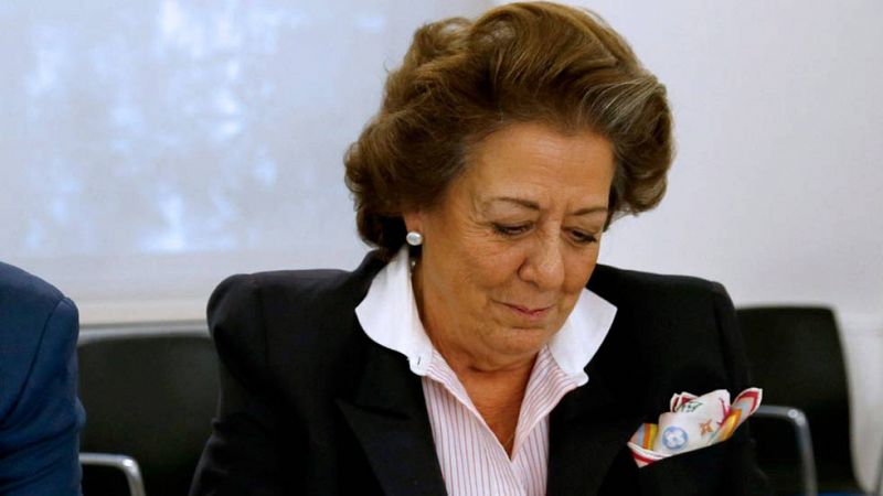 El juez imputa al PP de Valencia por blanqueo y ofrece a Barberá declarar antes de decidir elevar la causa al TS 