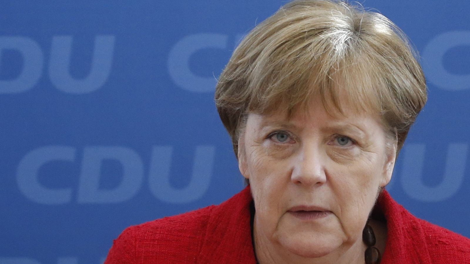 La canciller alemana Ángela Merkel durante su reada de prensa en Berlín este lunes