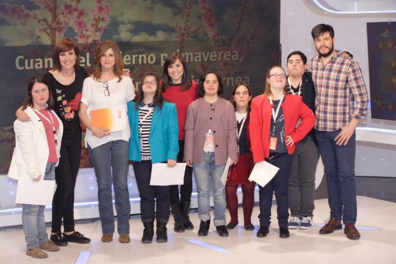 Una cantera de 33 jvenes se postula para ser los nuevos reporteros y realizadores del TD y presentadores de 'El Tiempo'