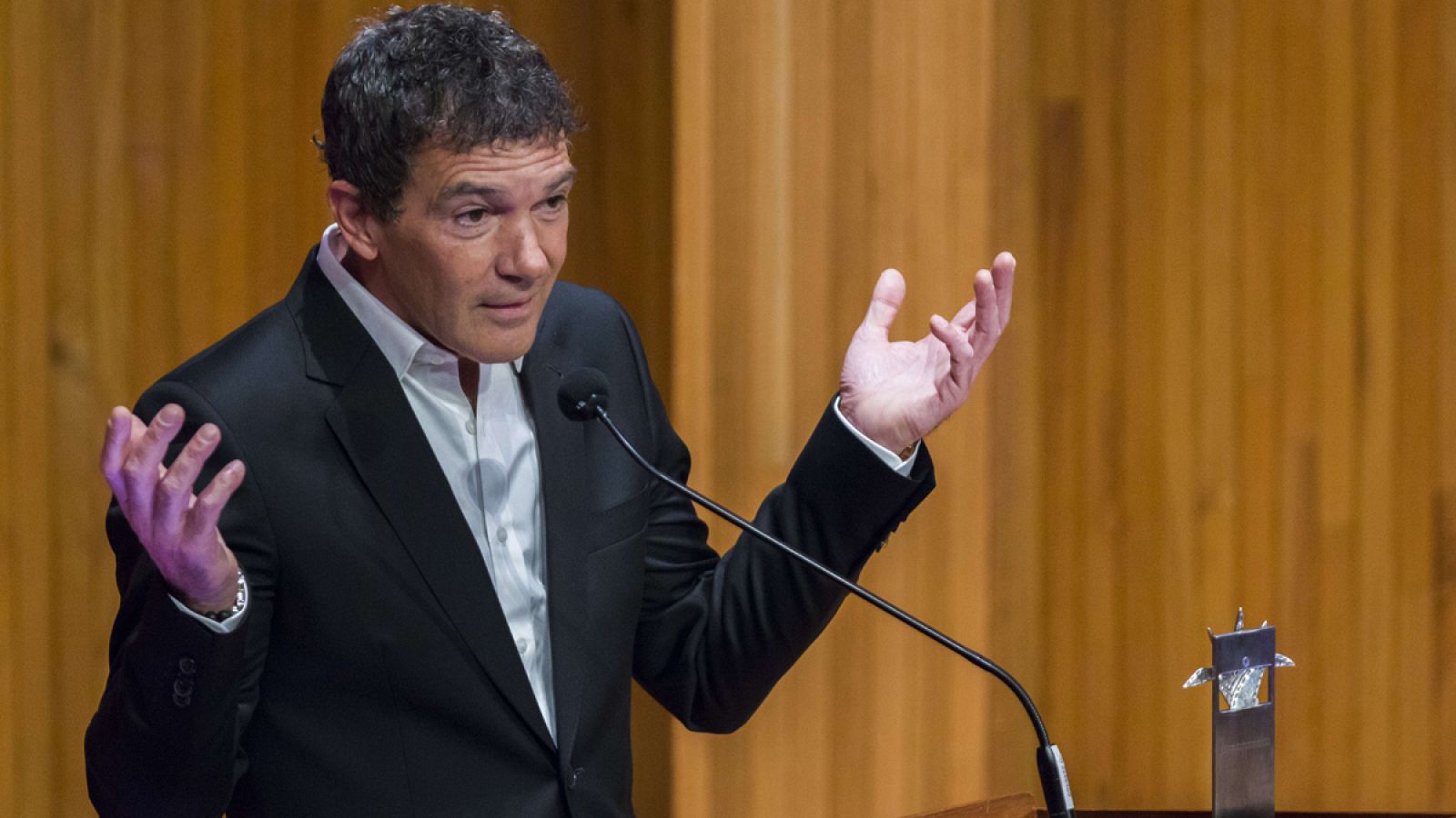 Antonio Banderas el 8 de marzo en el Festival de Cine de Guadalajara tras recibir el premio a su trayectoria.