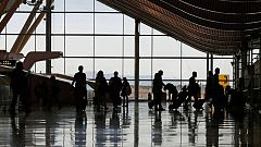 El número de españoles residentes en el extranjero aumenta un 5,6% en 2015 y suma 2,3 millones