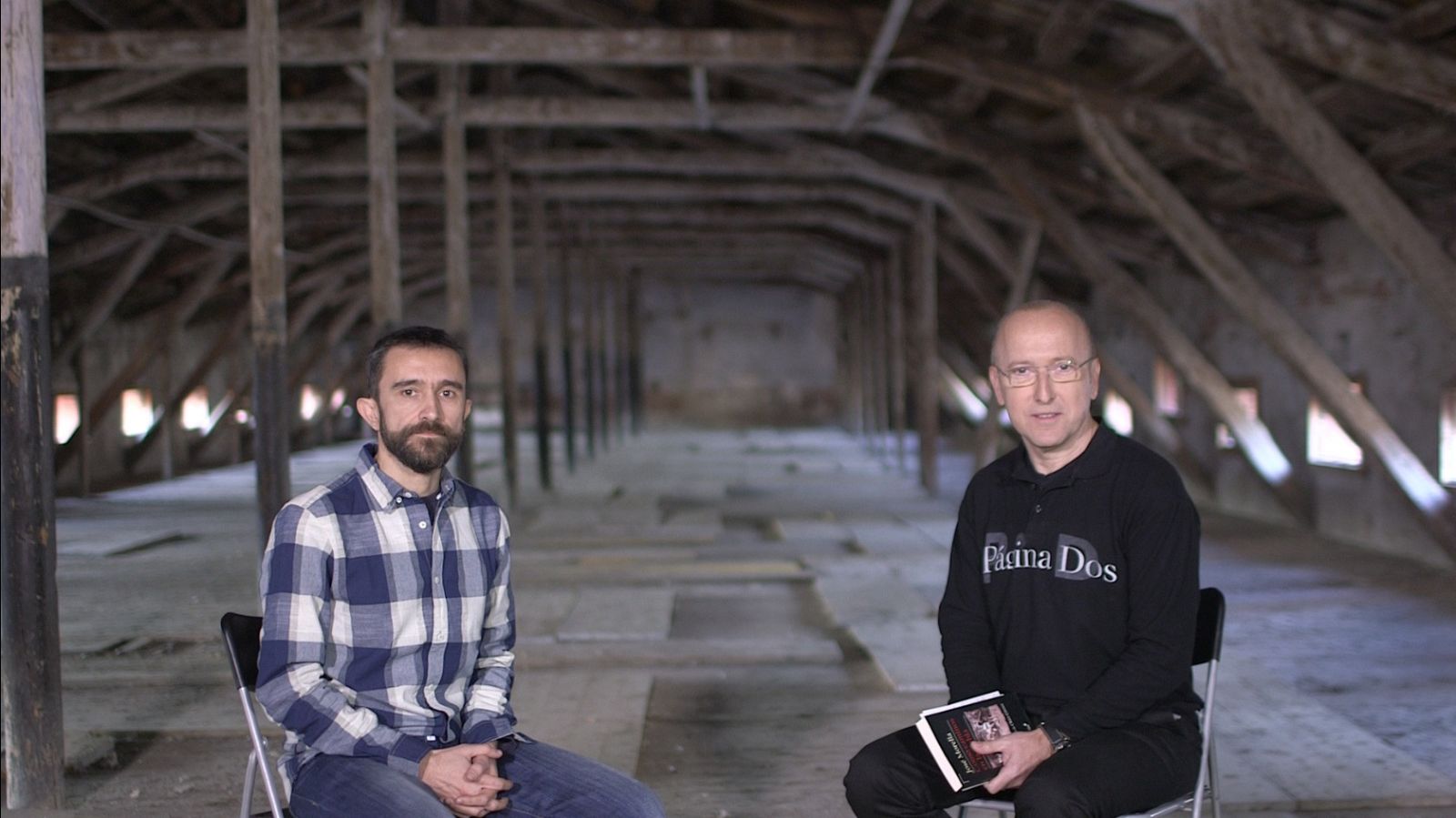 Óscar López entrevista al escritor José Morella